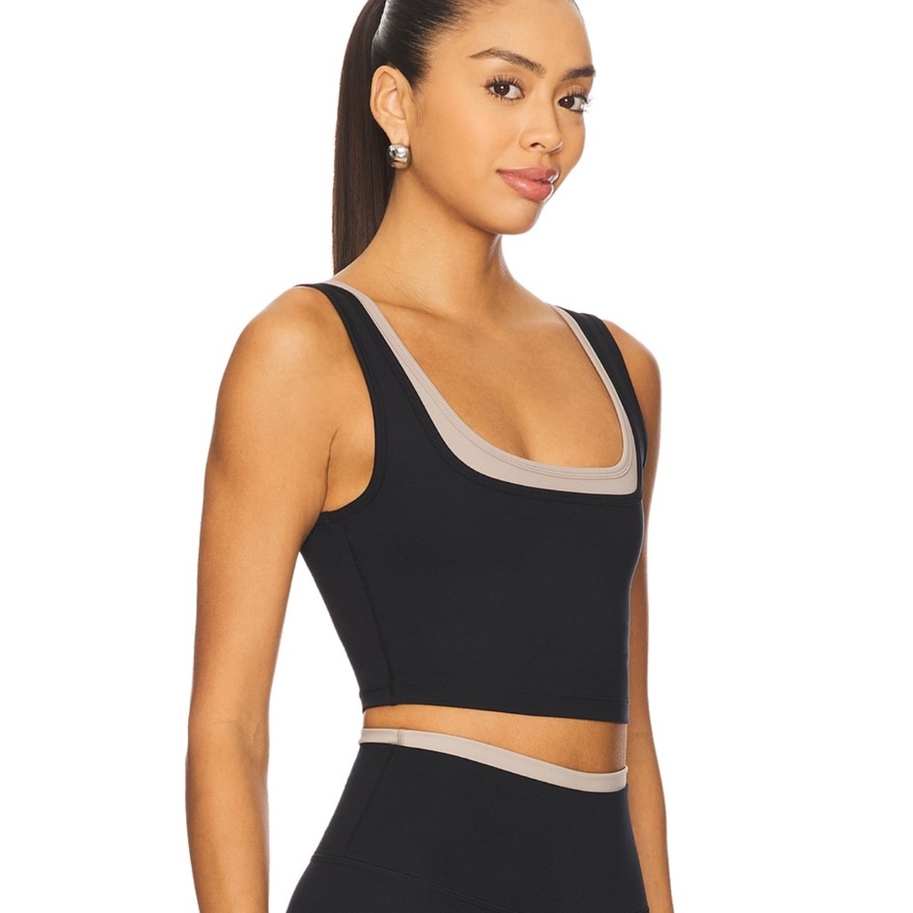 WellBeing workout bra FlowWell Rainey Tank